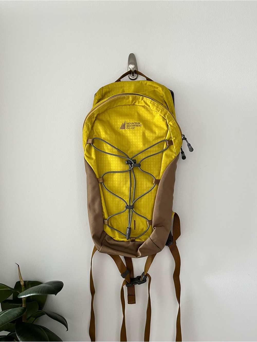 MEC Mountain Fountain Hydration Pack - Unisex
